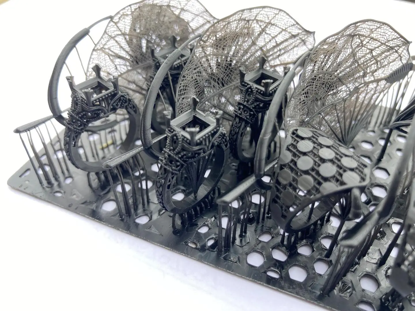 ジュエリー、UV硬化、ミディアムワックス、簡単な印刷、赤、黒 - Dental 3D Printer Resin のレビューと価格