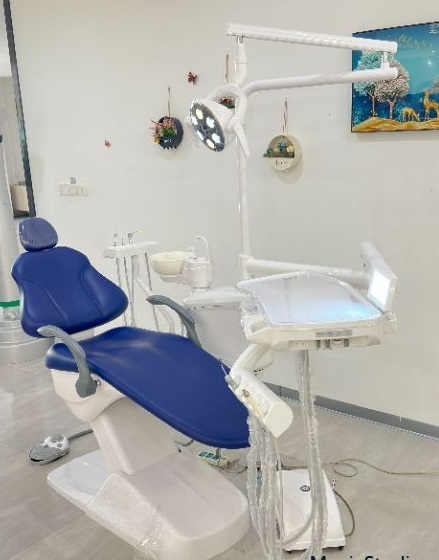取り外し可能なスピットン90 °   取り外し可能なサイドボ - Dental Chair Unit Complete のレビューと価格
