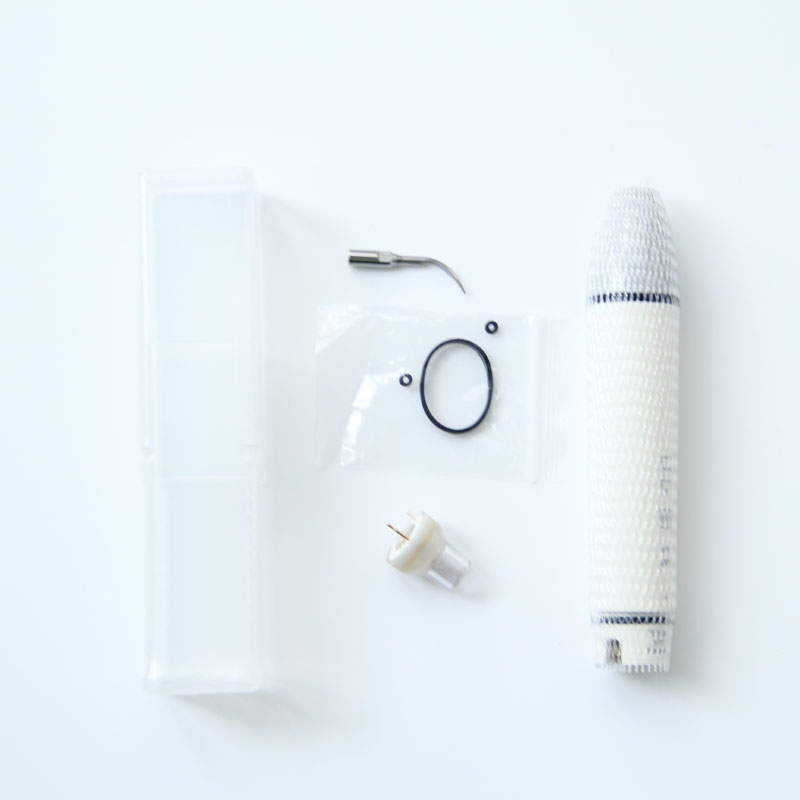 歯科用超音波ピエゾスケーラーハンドピース、取り外し可能なLE - Dental Ultrasonic Scaler のレビューと価格